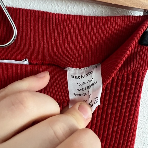 Uncle Studios Ribbed Red Slit Skirt, size 1 - Picture 4 of 6